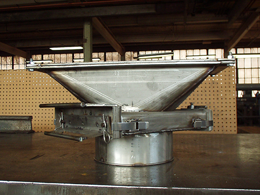 magnetic particle separator: side view showing funnel transition in to round pipe